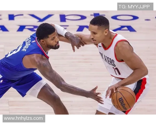 快船与开拓者激战正酣谁能在季后赛争夺中脱颖而出